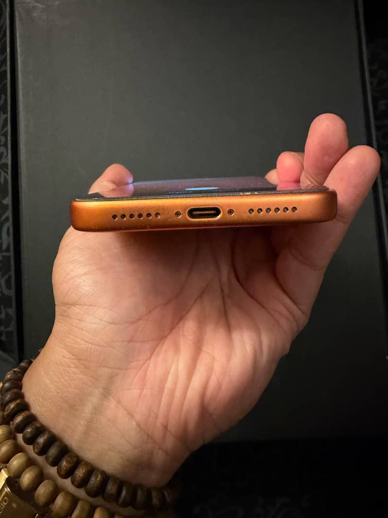 Apple iPhone 17 Pro Max 5