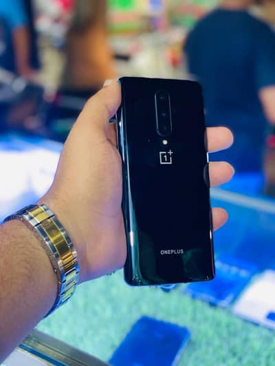 ONE PLUS 8 5G NET WORK CAMERA RESULT OUTCLASS 8RAM 128 MEMORY