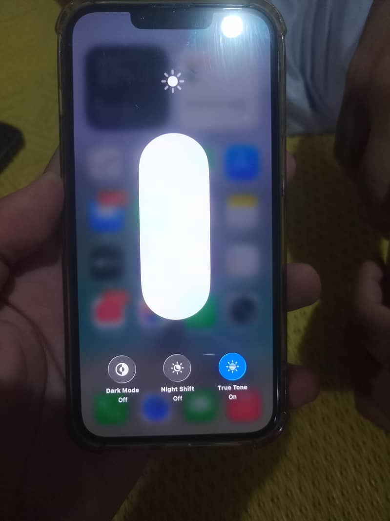 Apple iPhone 13 10