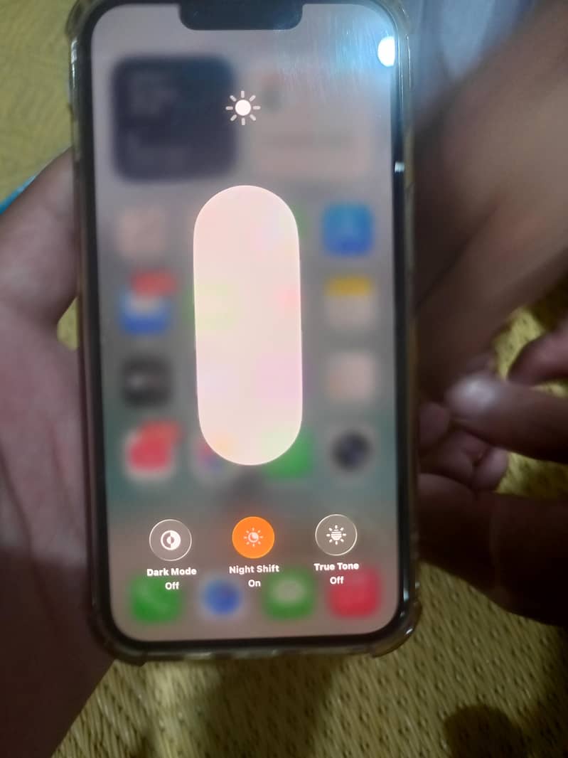Apple iPhone 13 11