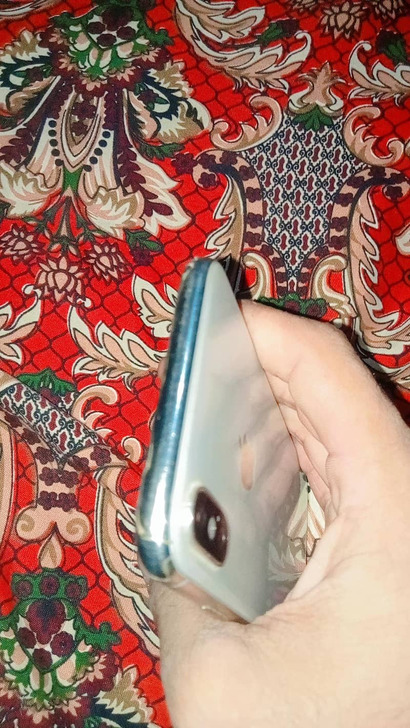 Apple iPhone X 1