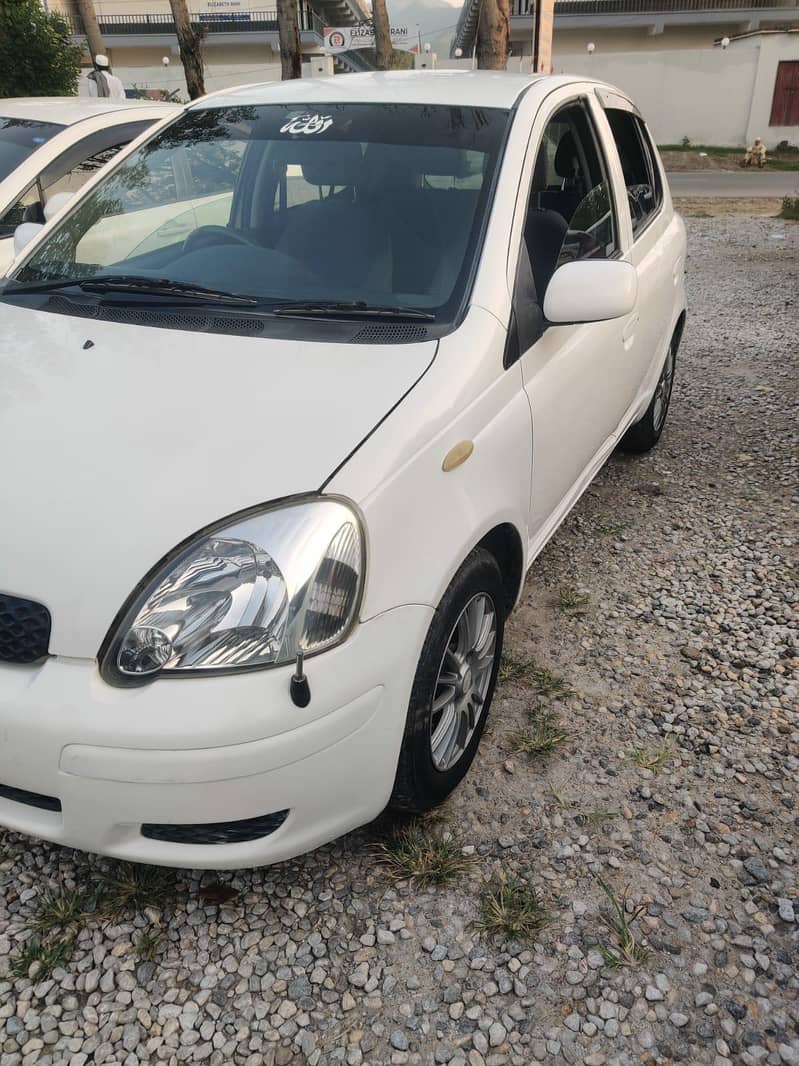 Toyota Vitz 2003 3