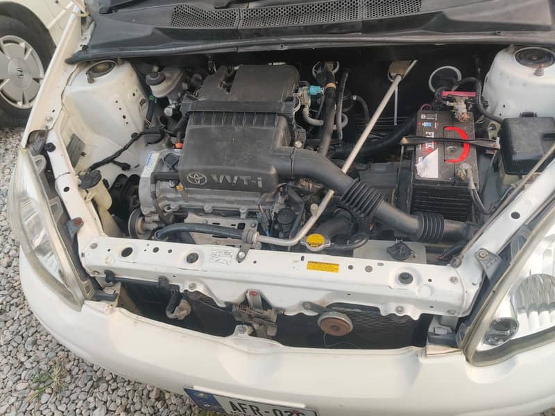 Toyota Vitz 2003 5