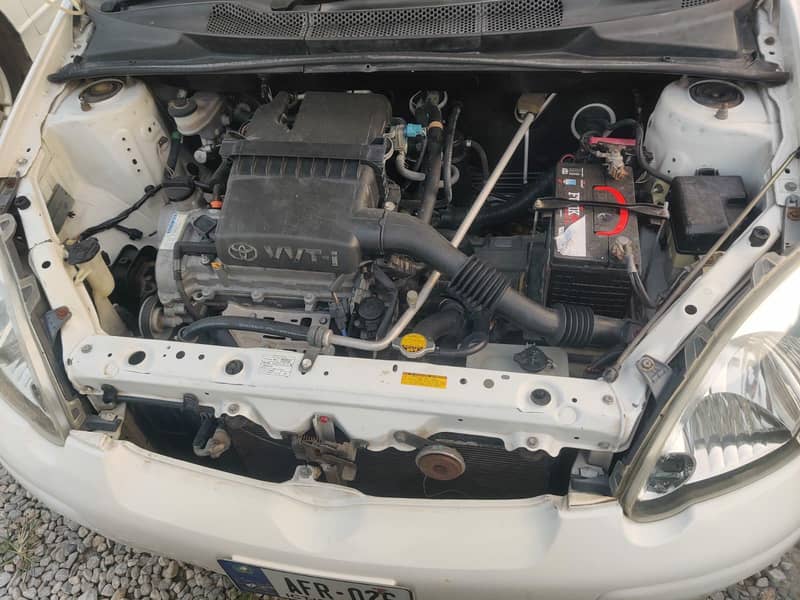 Toyota Vitz 2003 6