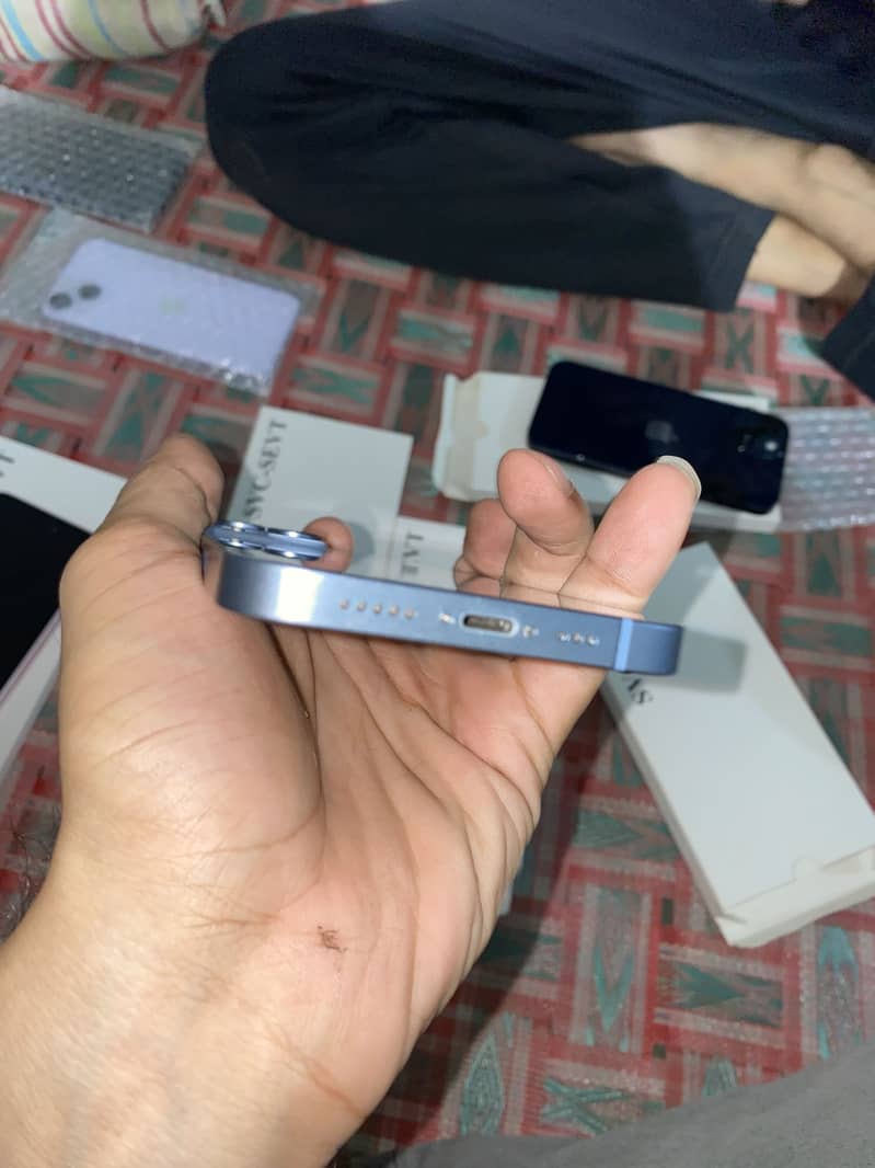 Apple iPhone 14 2