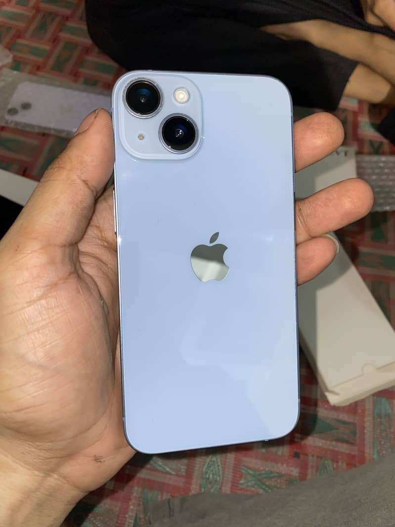 Apple iPhone 14 4