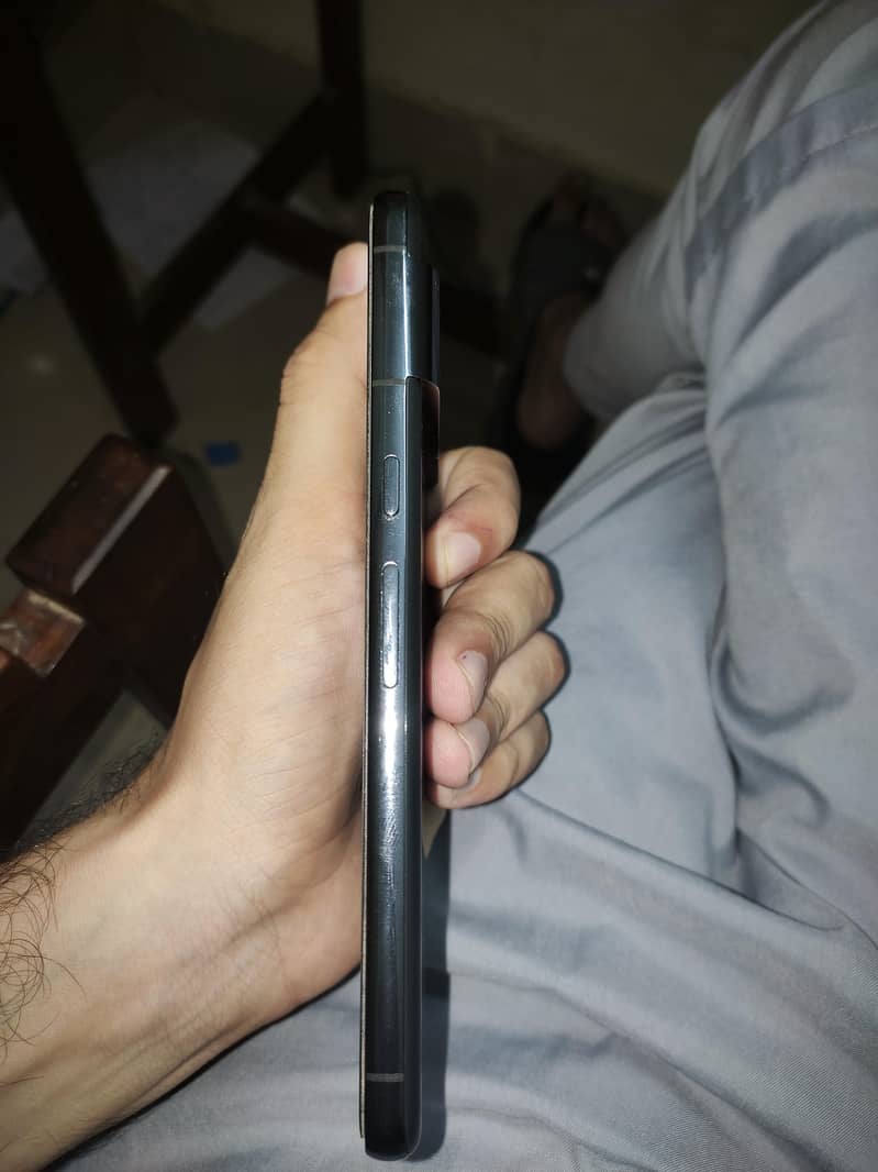 Google Pixel 8 Pro 2