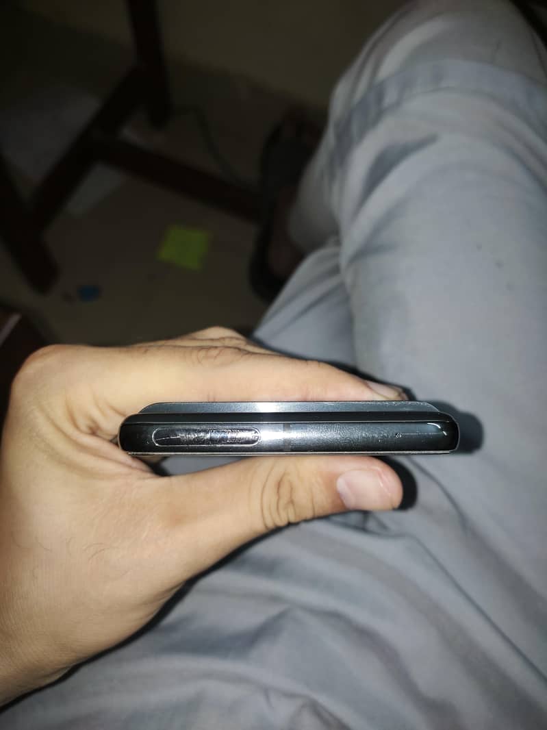 Google Pixel 8 Pro 4
