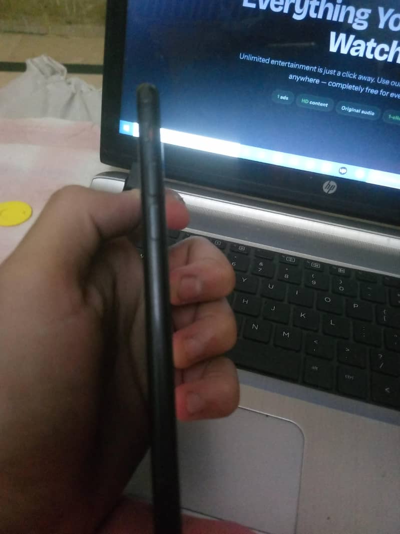 Apple iPhone 7 3