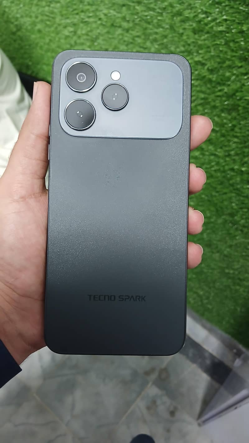 Tecno spark 40 0