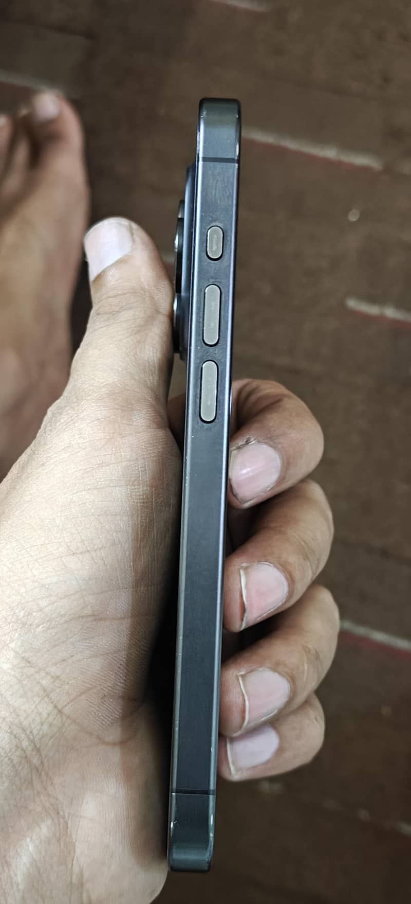 Apple iPhone 15 Pro 2