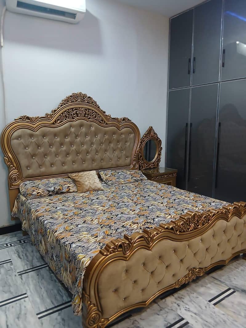 bed and dressing 3