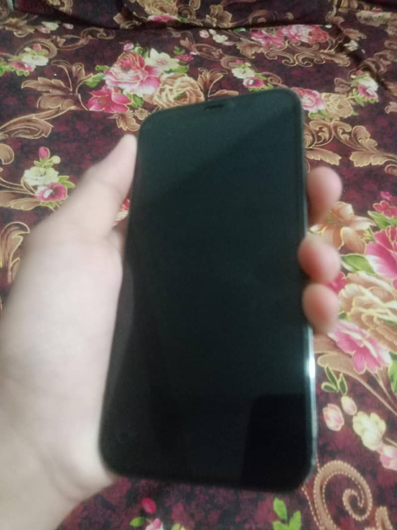 iPhone 12 pro 1