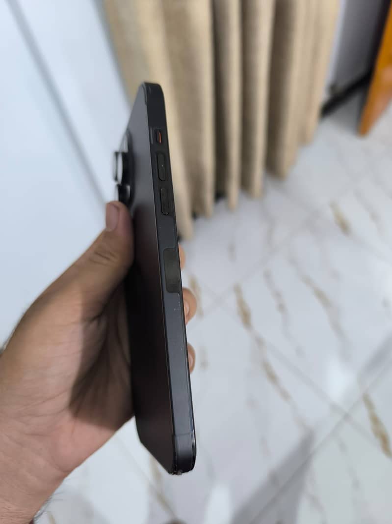 Apple iPhone 14 Pro Max 1