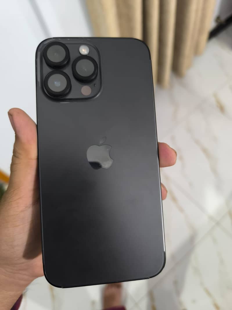 Apple iPhone 14 Pro Max 3