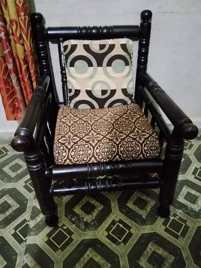 Drawing room Chair set with table