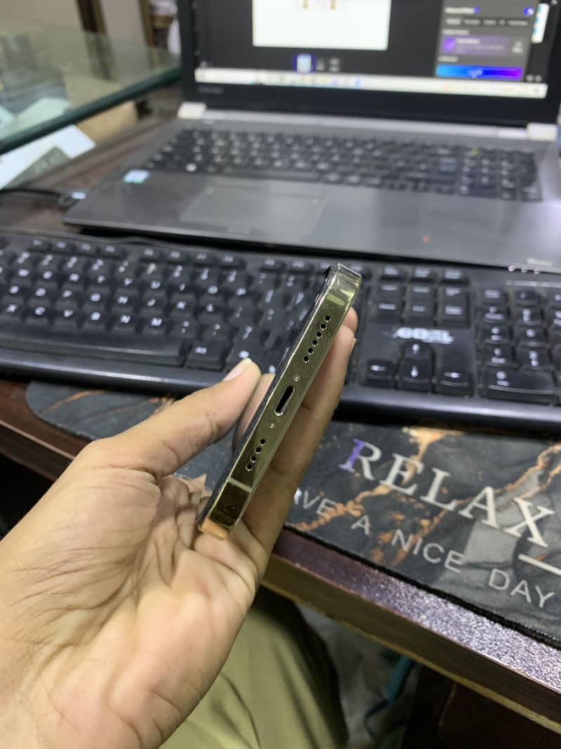 Apple iPhone 12 Pro Max 7