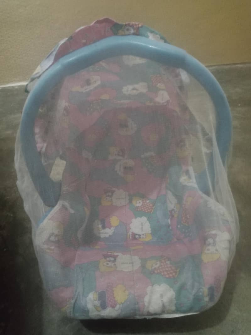 carry cot 2
