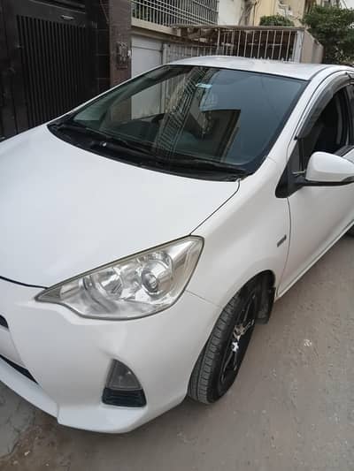 Toyota Aqua 2013
