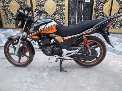 Honda CB 150F 22/23 Like New