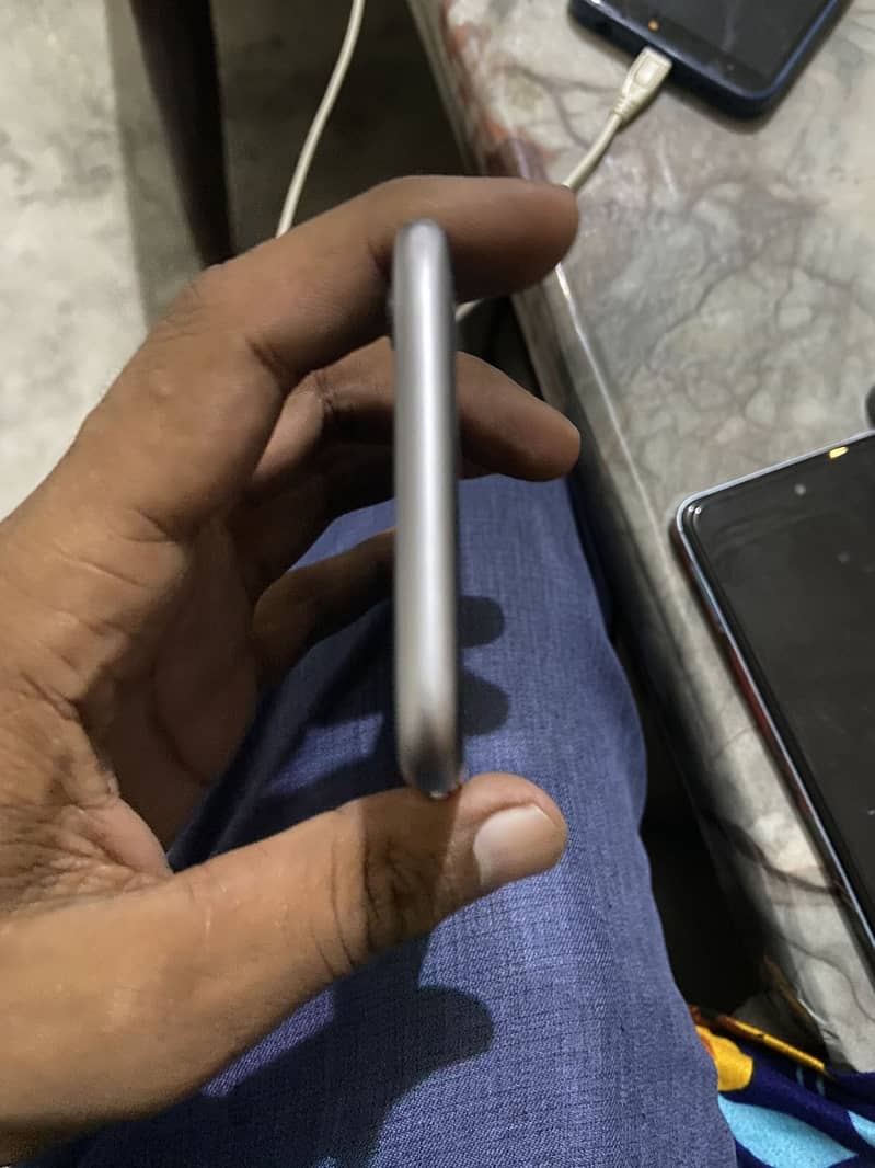 Apple iPhone 6 0