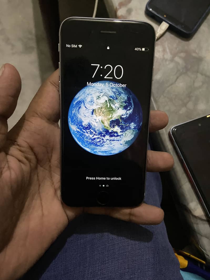 Apple iPhone 6 2