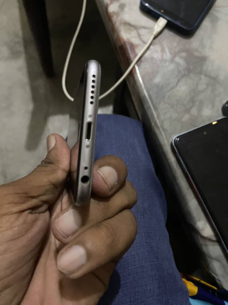 Apple iPhone 6 3