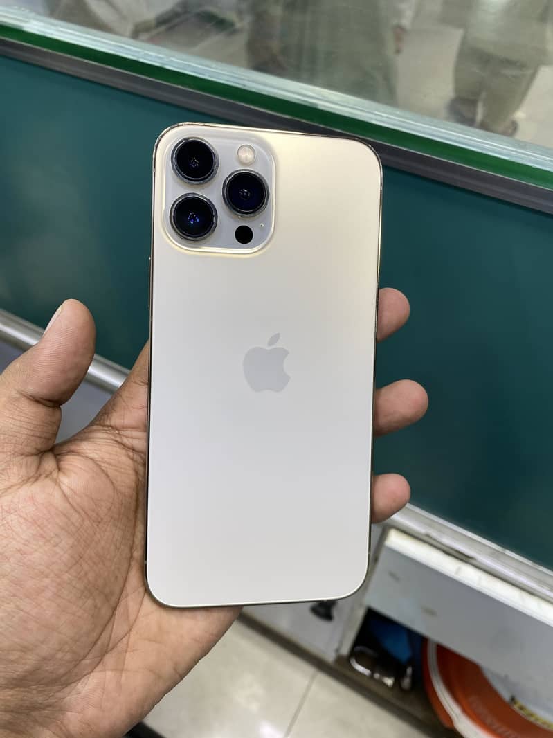 Apple iPhone 13 Pro Max 5