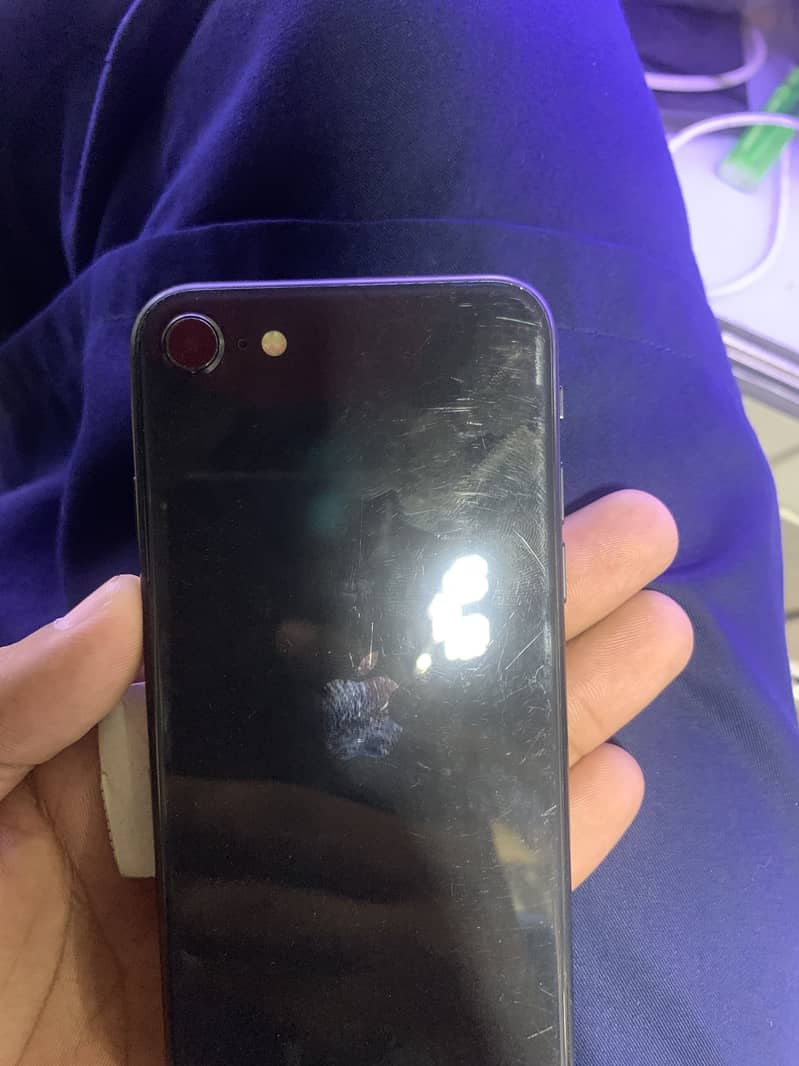 Apple iPhone SE 0