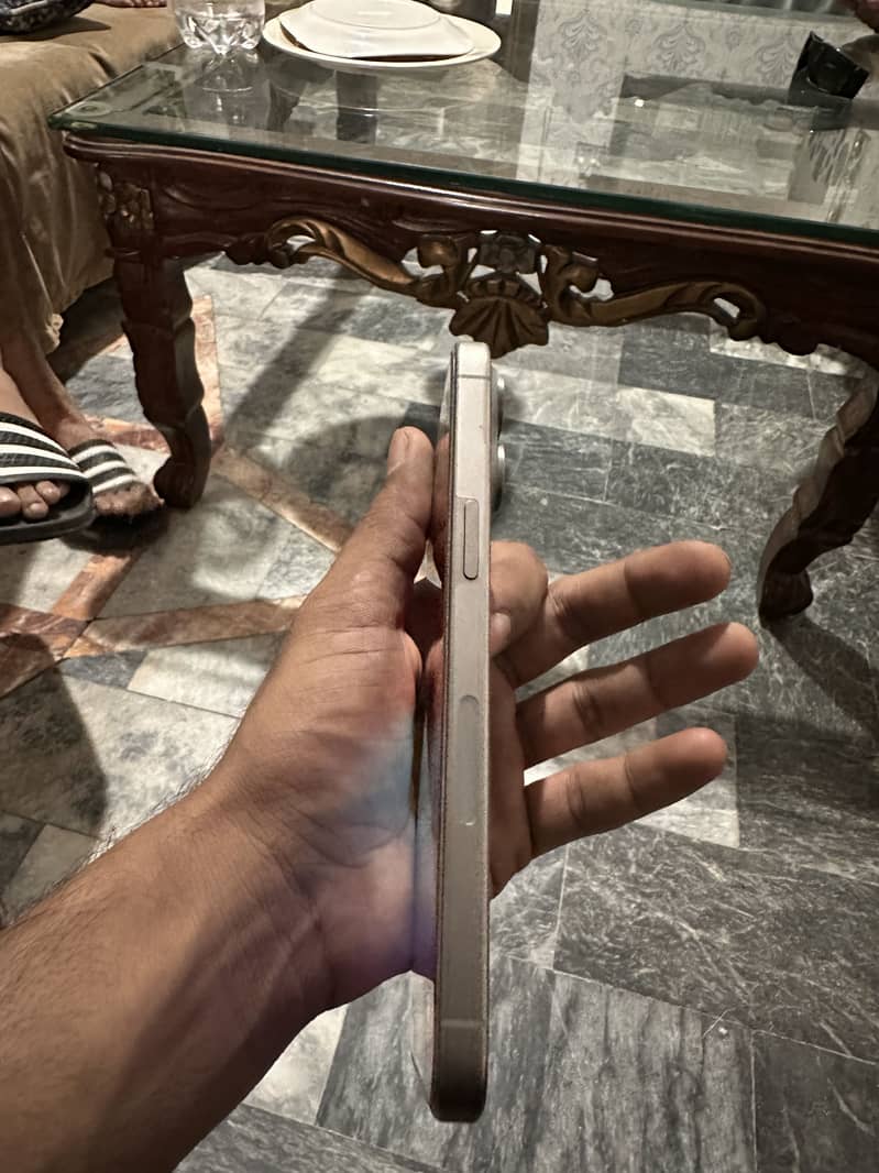 Apple iPhone 15 Pro Max 1