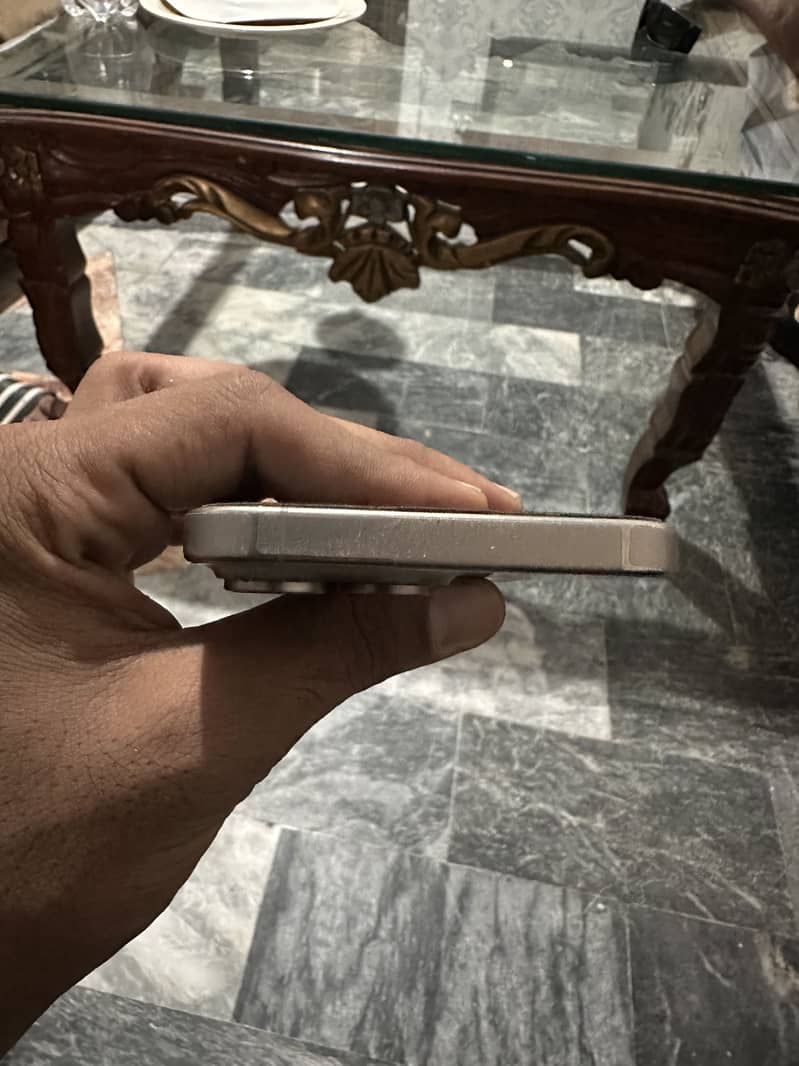 Apple iPhone 15 Pro Max 5