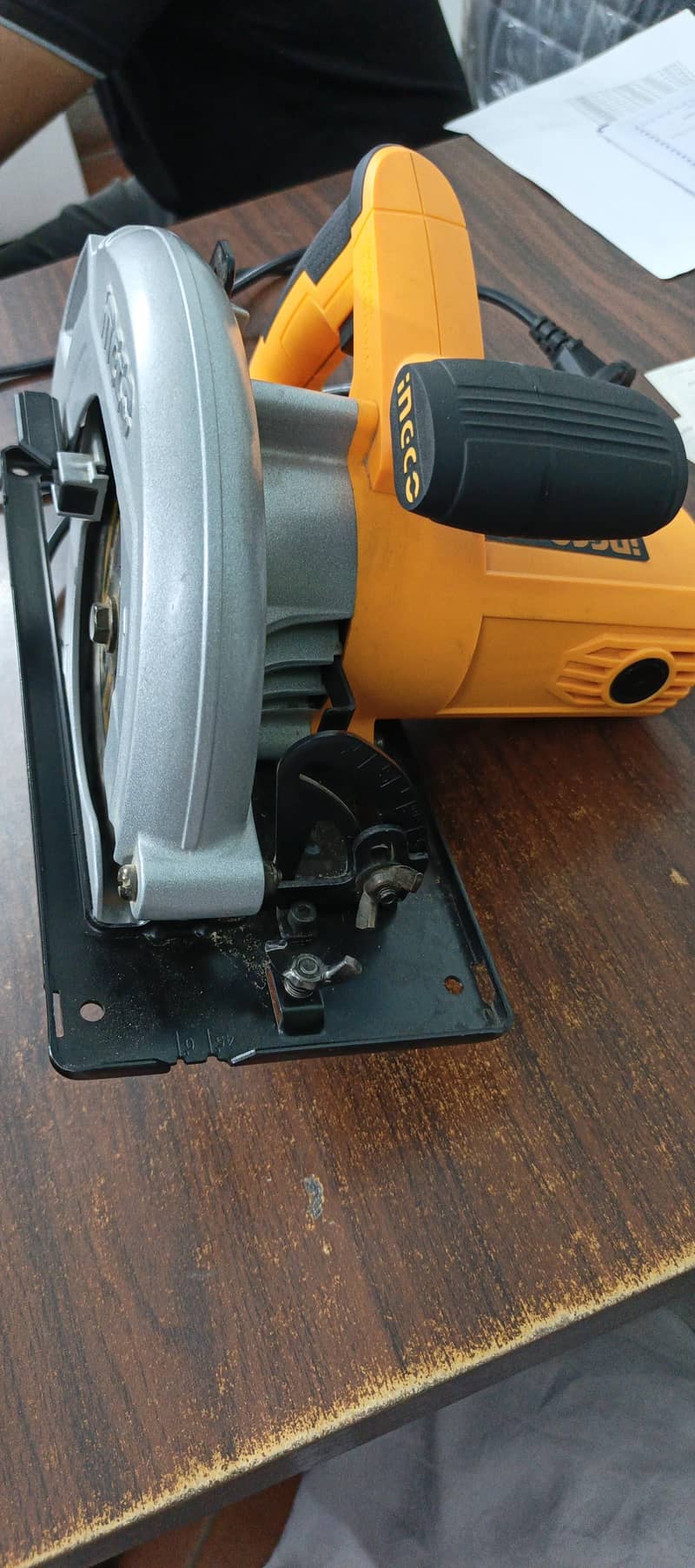 18000 3