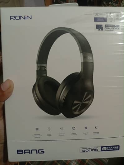 Ronn ear phone