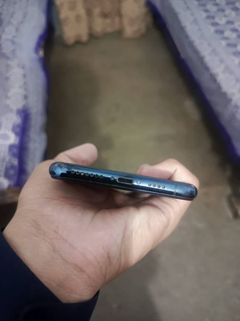 Apple iPhone 11 Pro Max 1