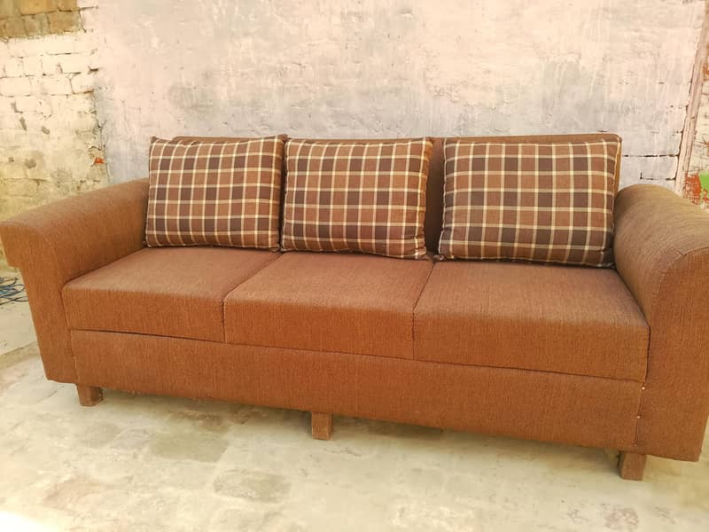 6 seater sofa 0