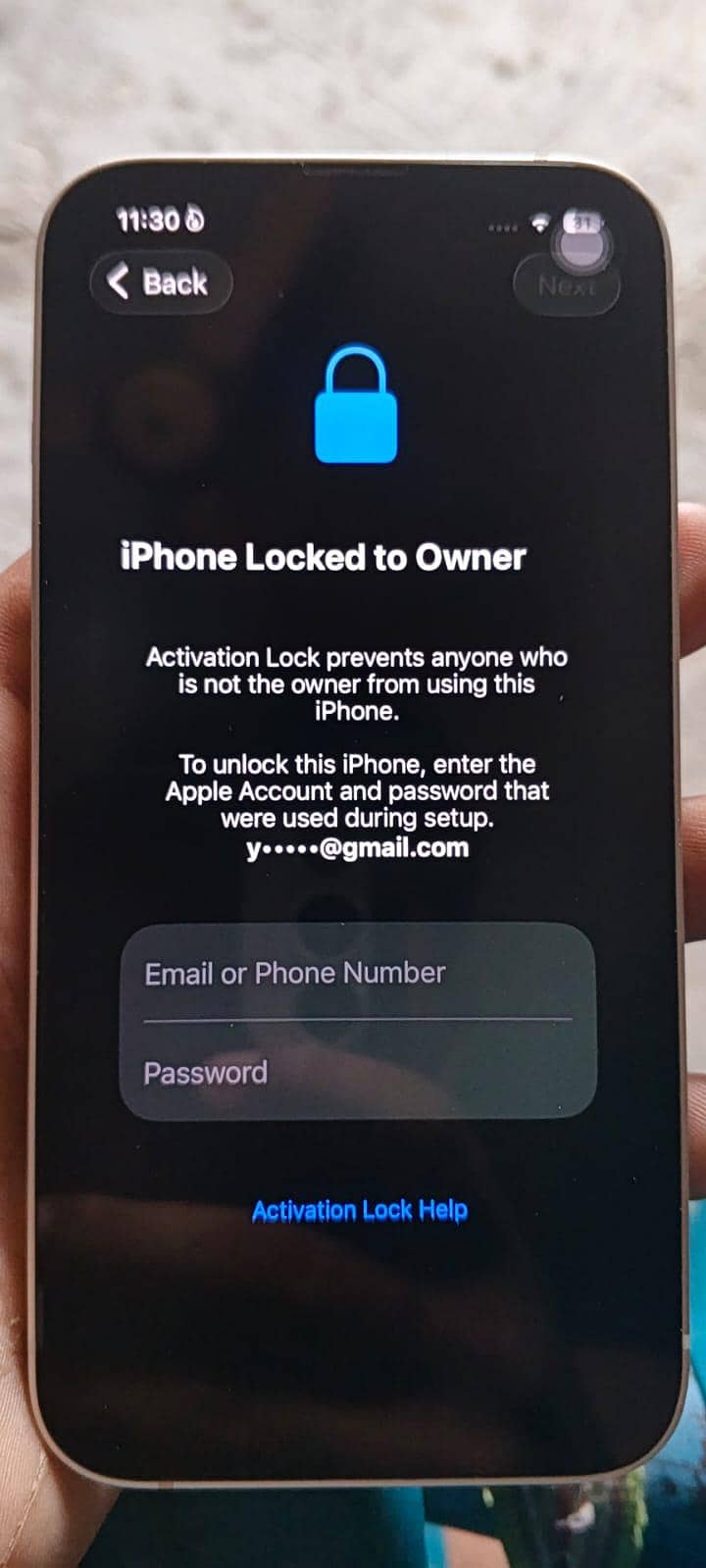 Apple iPhone 13 2
