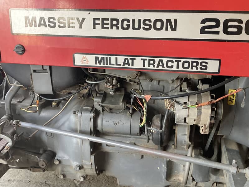 Tractor 260 3