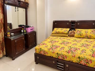 Bedroom furniture with dresser and 1 side table