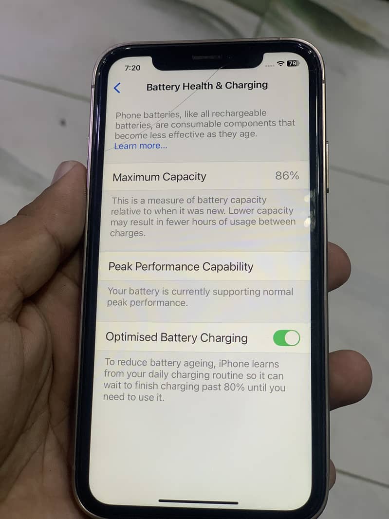 Apple iPhone XR 5