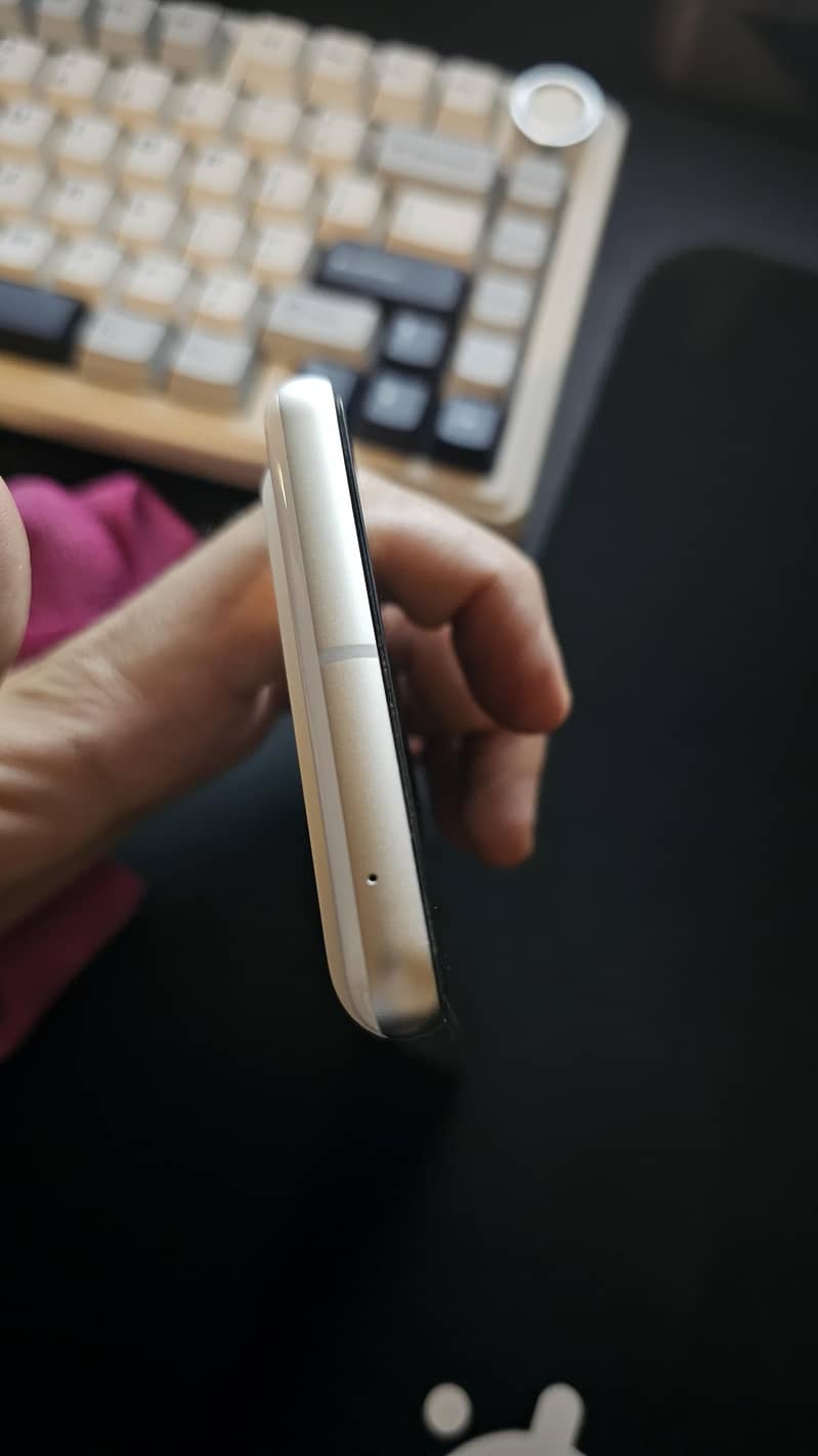 Google Pixel 7 3