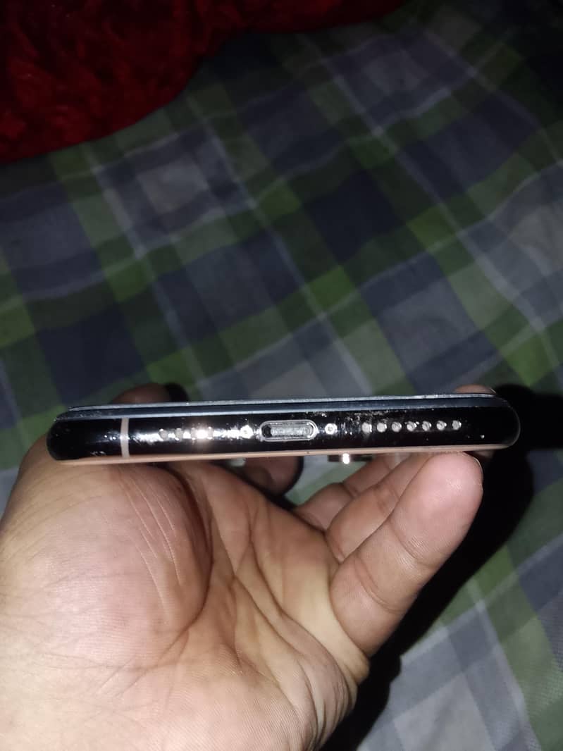 Apple iPhone XS Max 2