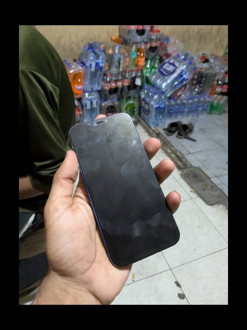 Apple iPhone 12 0