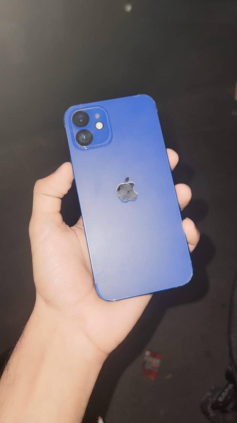 Apple iPhone 12 2