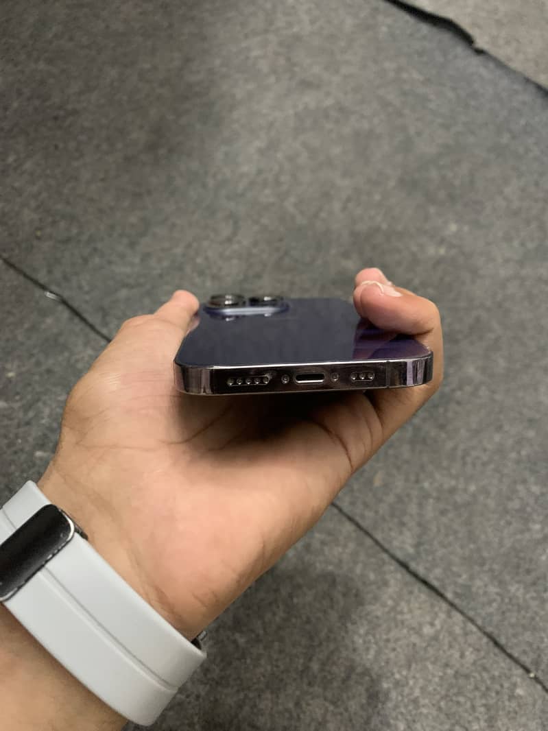 Apple iPhone 14 Pro 2