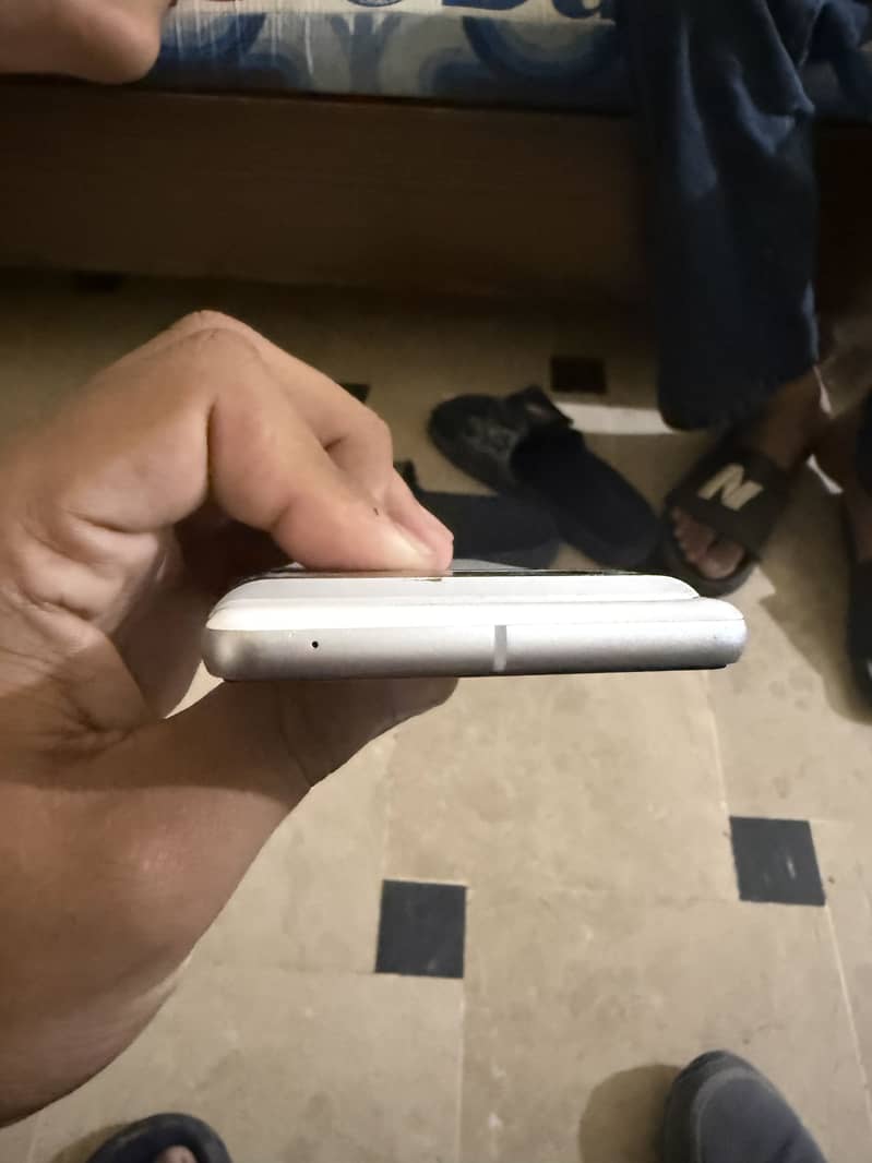 Google Pixel 7 5