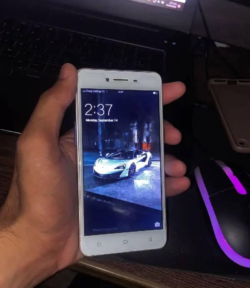 OPPO A37 0