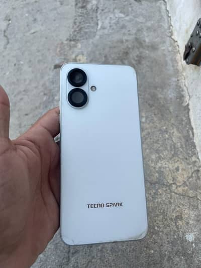 Tecno Spark Go