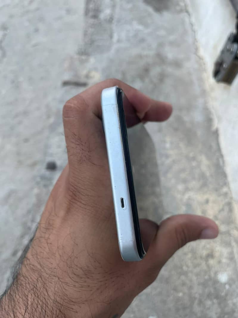 Tecno Spark Go 2