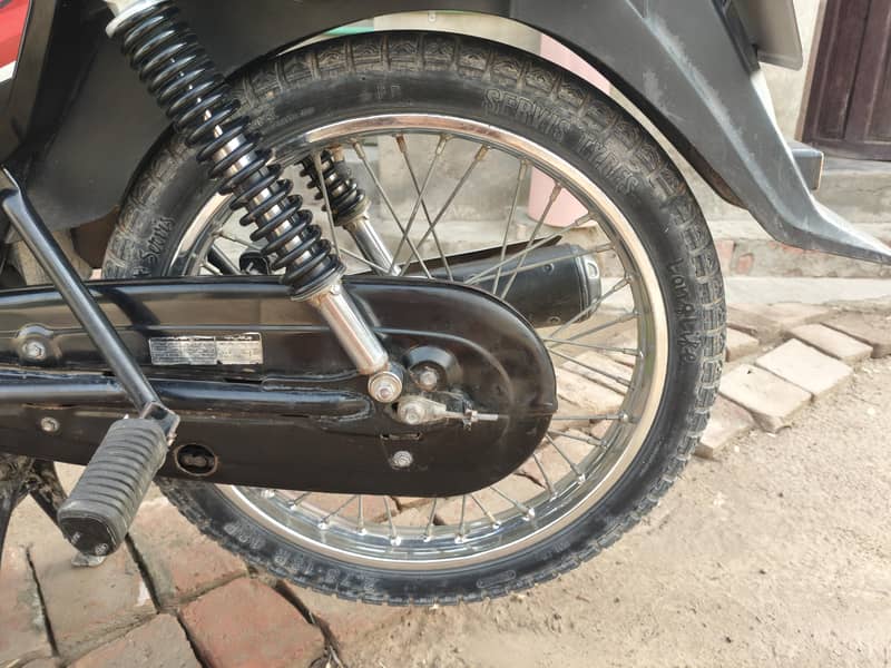Honda 100 8