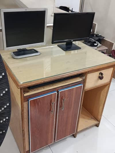 Computer Table with Glass Top + 2 HP LCD Monitors